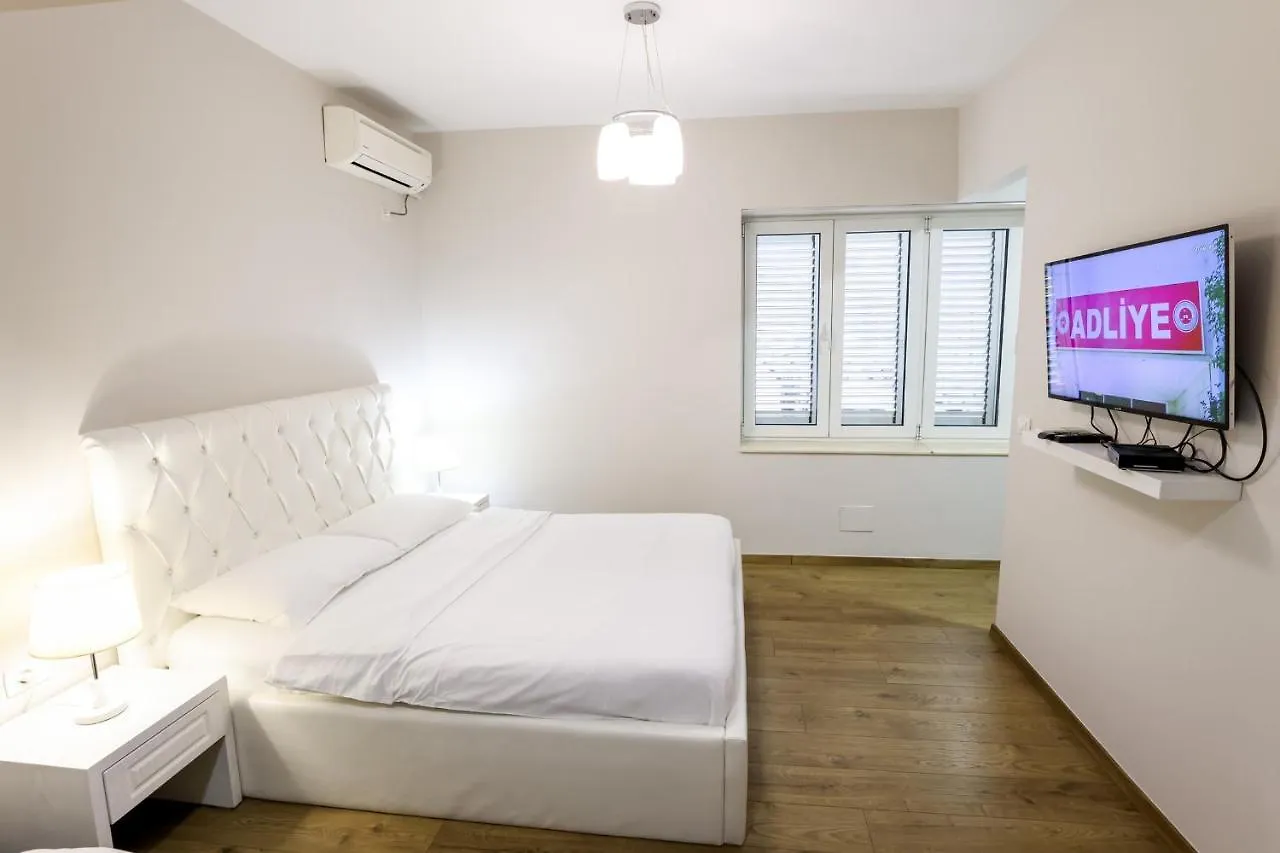 Elior Apartment Tirana 0*,  Albania